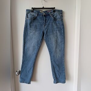 Anthropologie Pilcro Boyfriend Slim Jeans 32